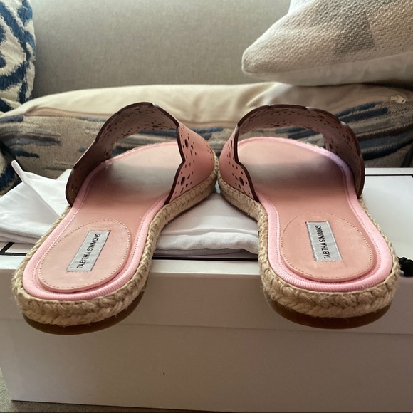 Tabitah Simmons Bobbin slides scallops perforated - Picture 5 of 7